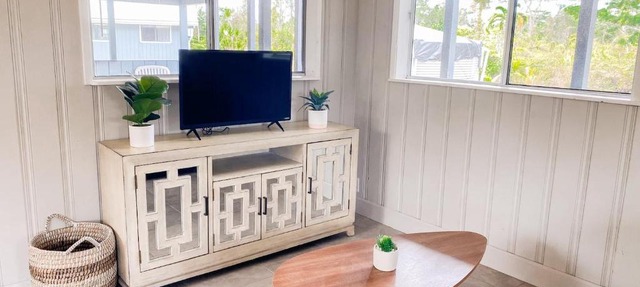 NEW! Spacious Studio w Full Kitchen ~ 2Mi to Beach
