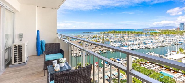 Ocean & marina view, just steps to Waikiki Beach
