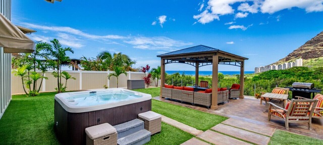 Ocean + Mountain Views|Beach 6 Min|Fire Pit|Gated