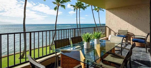 Oceanfront Corner 3BR · Maui Turtle & Whale views