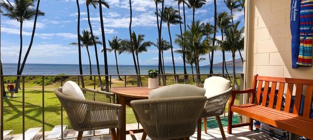 Oceanfront, Exceptionally Remodeled, Split A/C, King bed, OH the sunsets
