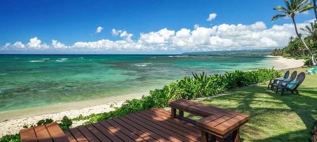 Oceanfront Family Escape w/A/C, Large Yard and Sunset Deck