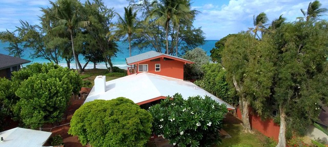 Oceanfront Gem Oct - Dec deals! Private 4 bdr home on white sand WaimanaloBeach.