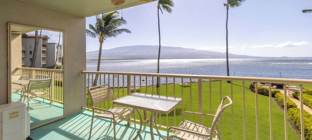 Oceanfront Maalaea Kai 214 Relaxing Resort with Great View!