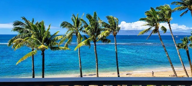Oceanfront Maui Escape! Panoramic Views, Pool, Hot Tub & Steps to Beach