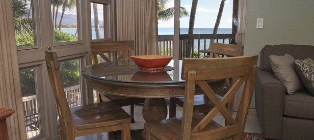 OCEANFRONT RESORT- Whale Season- 2 Bed/2 Bath Kihei Sands Beachfront Condo-B7