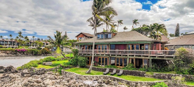 Oceanfront Turtle Cove Villa, Napili. Spectacular views. 5BR+Loft, Sleeps 10 A/C