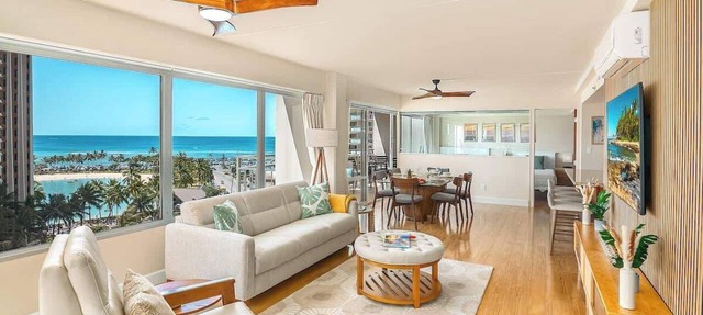 Oceanview condo w/lanais & pool access