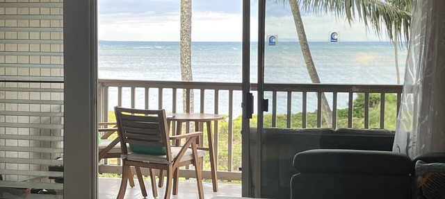 Old Hawaii at its best Molokai Wavecrest Resort condo Ocean and West Maui views