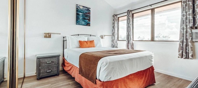 One Unit | Free Parking | Direct Pool Access | Near Wilcox Road