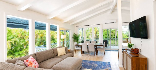 Palm Paradise — AC + Gym + Game Room Sleeps 15