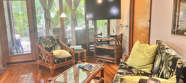 Papaya Suite