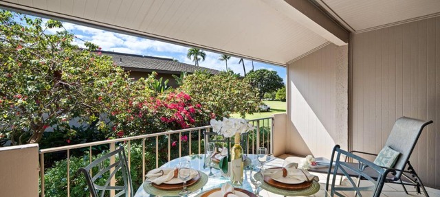 Perfect for a romantic getaway for two, Exclusive Beach Cabana-Maui Eldorado J215