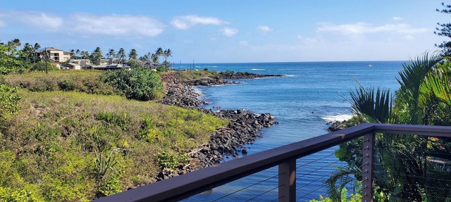 Poipu Kauai Honeymoon : View Sea Turtles from Your Oceanfront Deck-AC