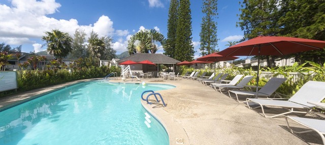 Prime Location | Near Award-Winning Golf | Free Parking | Pool | 4 Modern Units