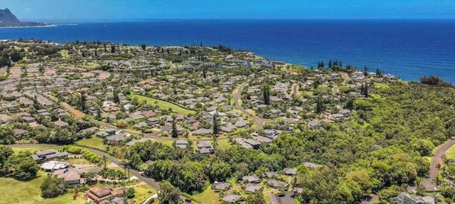 Private Free-Standing Princeville Cottage in a Quiet Setting