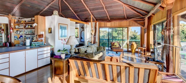 Private, Honeymoon Cottage - 180 Degree Ocean Views