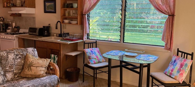 Private Lanai, surrounded by flowers and trees, Near Ocean cliff-side walks