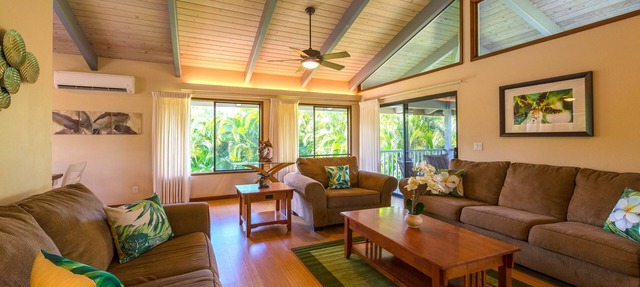 PRIVATE POOL *Expertly Landscaped Exclusive HOME * STKM 2013/0002