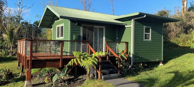 Puna Rainforest Hot Spring Retreat - Green Bamboo Cottage