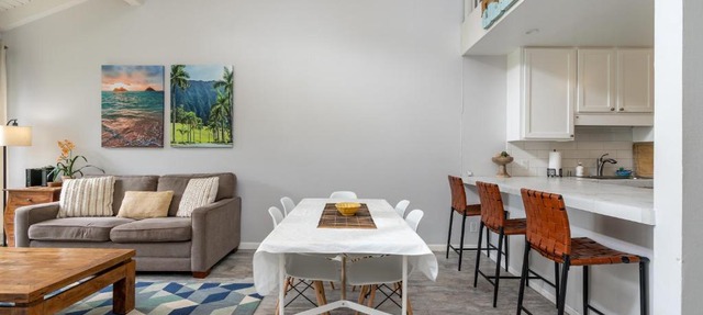 Rare 2 Bedroom & Loft Townhouse on the North Shore