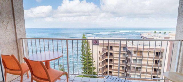 Royal Kahana 1104 - Oceanview Studio - Summer and Fall Savings! Free Activities!