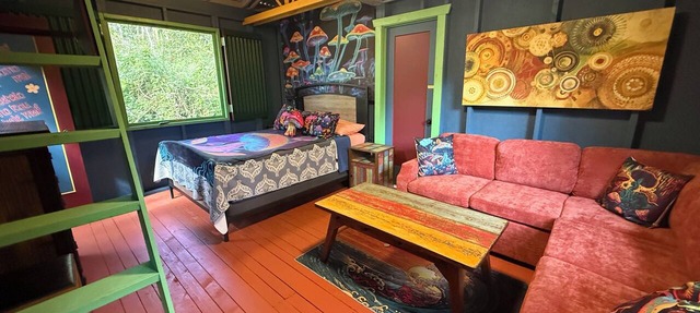 RV in a Rainforest Tree! - A true jungle experience with a super fun vibe!