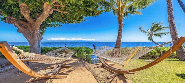 Settle Into a Molokai Oceanfront Resort Studio with Pool & WiFi