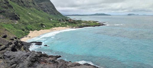 Simple Hawaii Kai Studio with Lanai & WiFi Near the Beaches