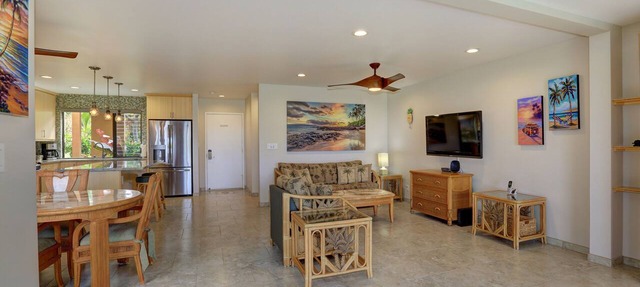 Spacious Ground Floor Revitalized Oasis- Discover Wailea Ekahi #22B
