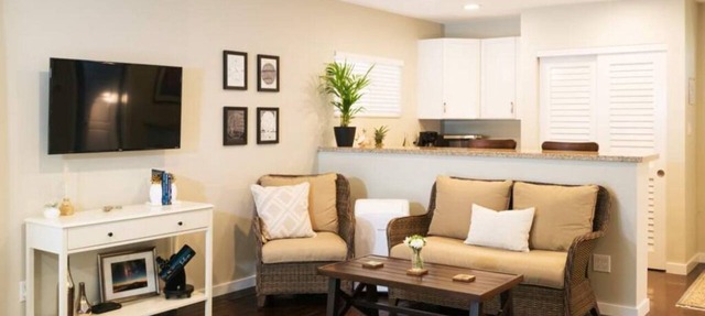 Spacious Hawaiian Suite for a Romatic Getaway in the Upcountry of Maui!