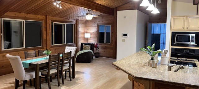 Spacious private home near Volcano