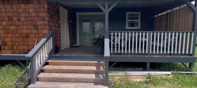 Studio “44” B, Perfect 1-Queen bedroom studio in cool Waimea for your getaway.