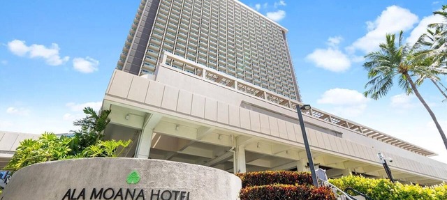 Stunning Ala Moana 2501