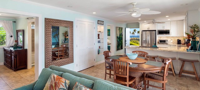 STUNNING OCEANFRONT PENTHOUSE 2Bd/2Ba *Fully Renovated, Pool * Poipu Palms Koloa