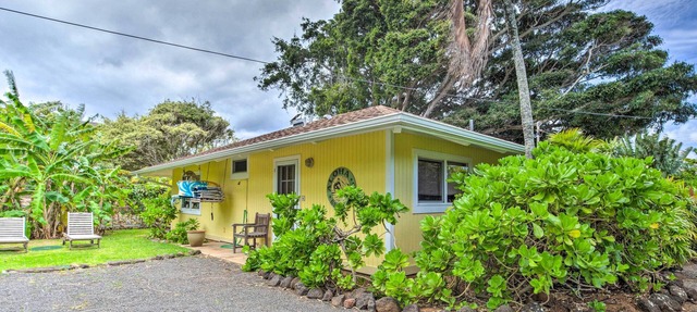 Summer Deal Kapaa Cottage with Garden Steps from the Beach