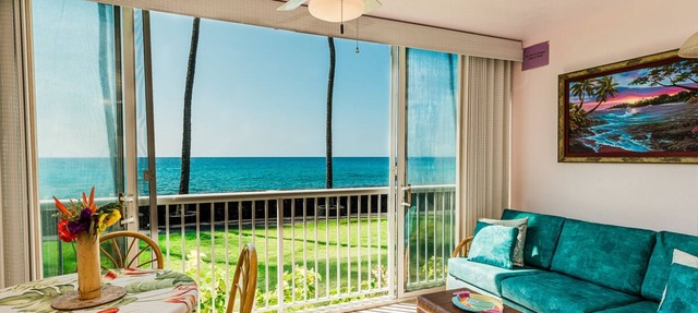 Summer Deal Oceanfront Alii Drive Studio with Pool and Ocean Views