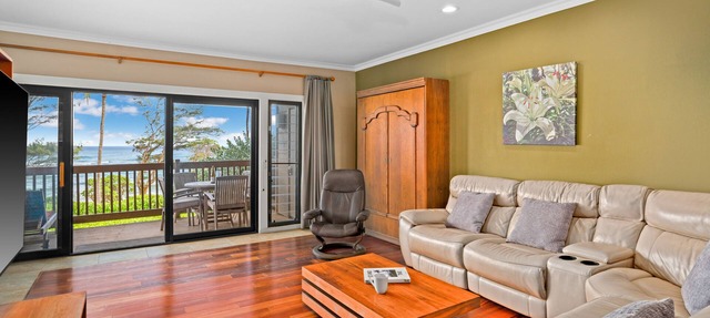 Summer Deal Oceanfront Kauai Condo with Heated Pool Beach Access
