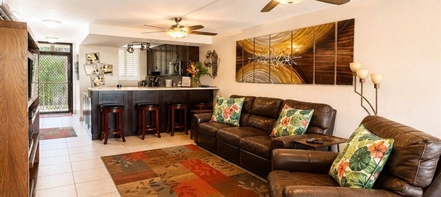 Summer Specials-Luxury Ocean Front Condo Free Wi-Fi. Legal Rental