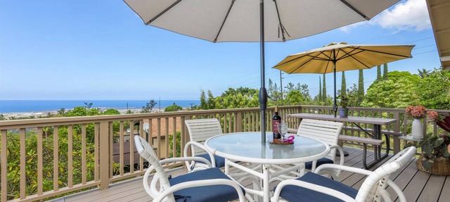 Sweeping Ocean View AC 3-bedroom 2-bath house large private lot in Kailua-Kona