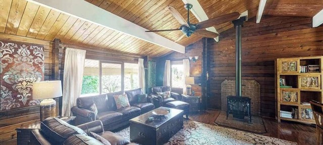 Tranquil Volcano Acres with Fireplace & Lanai