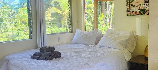 Tropical 4BR/3BA Retreat near Hilo w/Private Entrances & High-Speed Wi-Fi