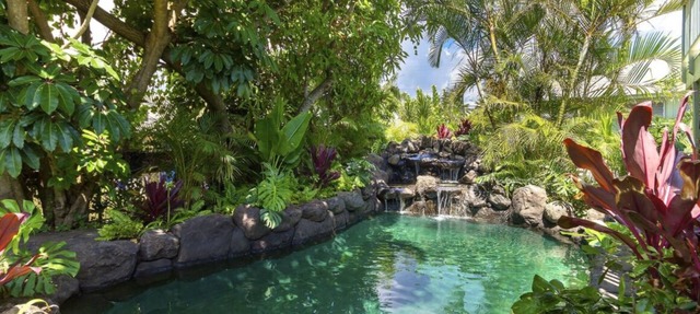 Tropical Waimanalo Home