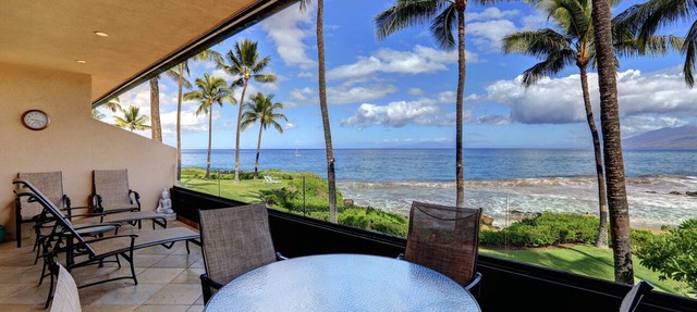 Ultimate Beachfront Retreat: Makena Surf E204 - Prime Location & Amazing Views!