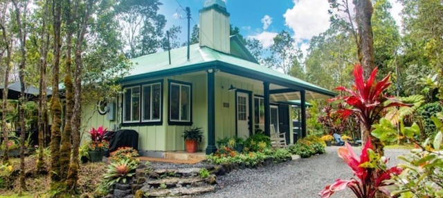 Volcano Plantation Cottage Volcanoes National Park 2 bedroom 1 bath