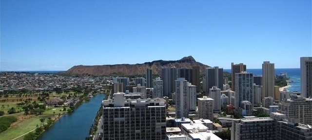 Waikiki Amazing Views ! Great Location! Near Waikiki Beach "30 Day minimum Stay"
