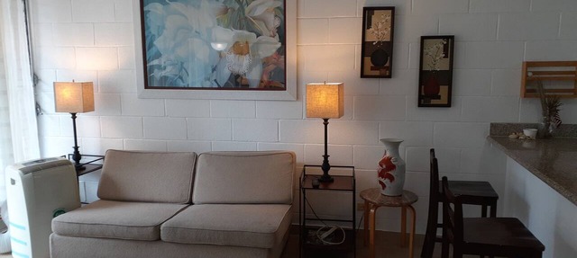 ~Waikiki~ LOWEST RATES IN AREA ~ 2 Bedroom ~ Fully Furn ~ Blocks to Beach ~