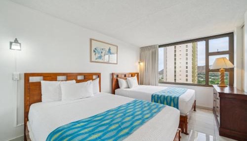 Waikiki Retreat with Diamond Head Views 2305T1