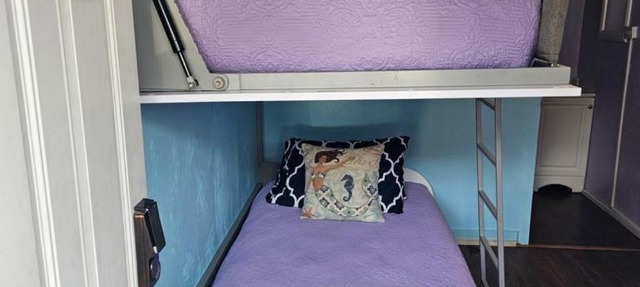 Wailuku Studio Twin Bunks + Streaming TV