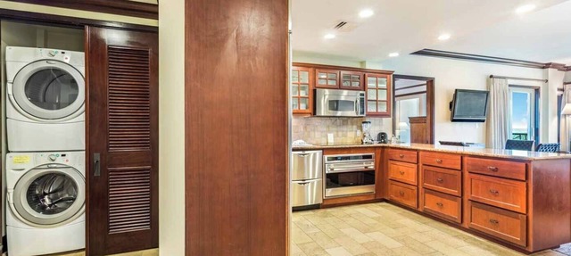 Waipouli Beach Resort B302 Ocean View 2 BD 3 BA